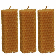 Load image into Gallery viewer, Pradhama - Forest Beeswax Candle

