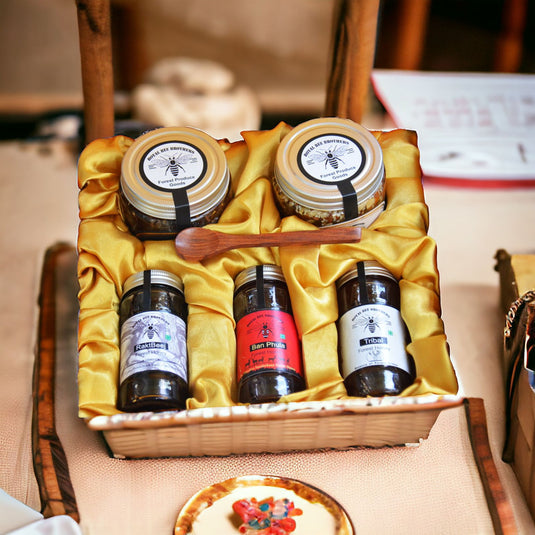 Veenavadini - Assorted Gift Box